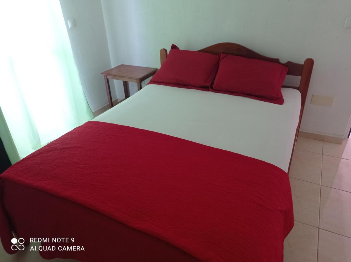 Recanto D'Nha Fana ปอร์โตโนโว ภายนอก รูปภาพ